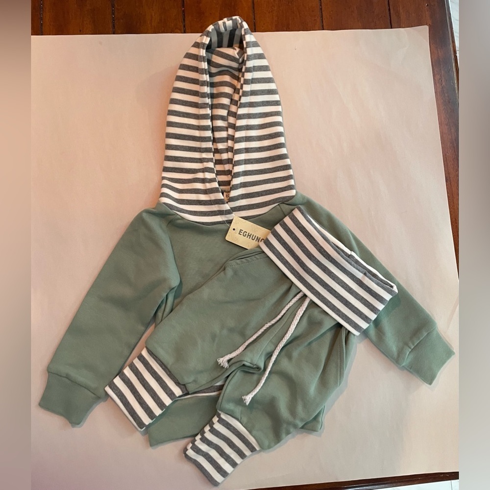 Baby Matching 2-piece Hoodie and Pants set